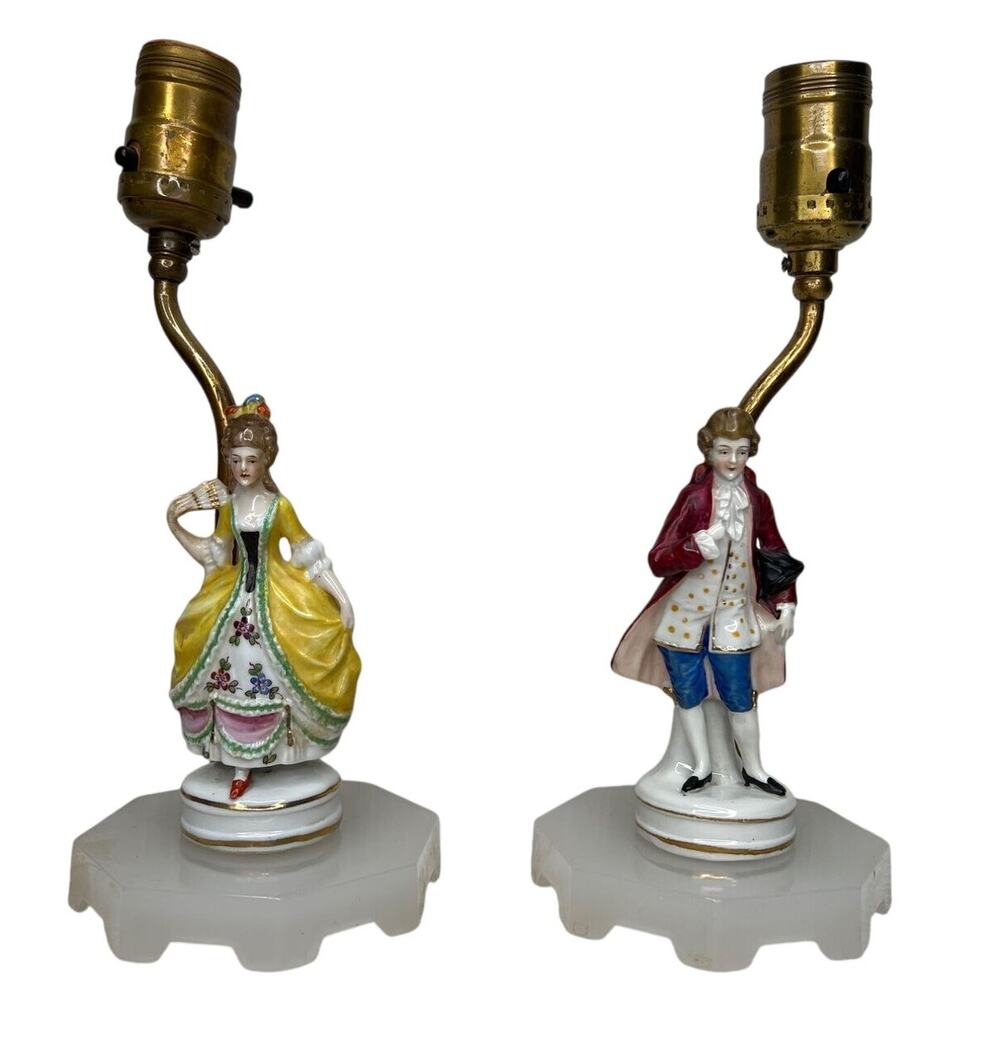 Vintage 40s Colonial Style Boudoir Lamps Pair Porcelain French Milk Glass Bases